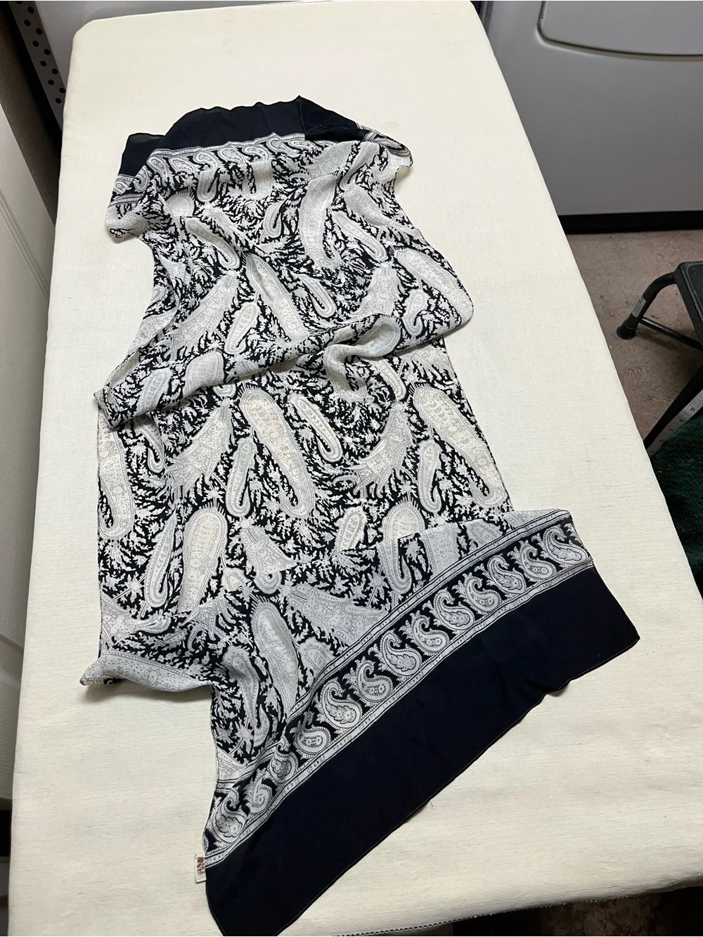 VTG Liberty London black ivory paisley scarf